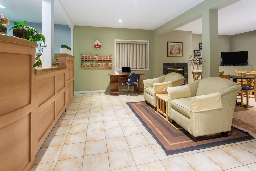 Grand Forks Inn Extérieur photo