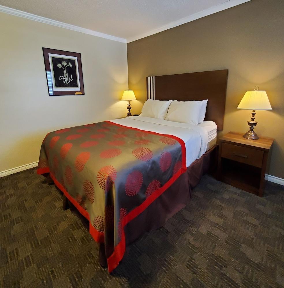 Grand Forks Inn Extérieur photo