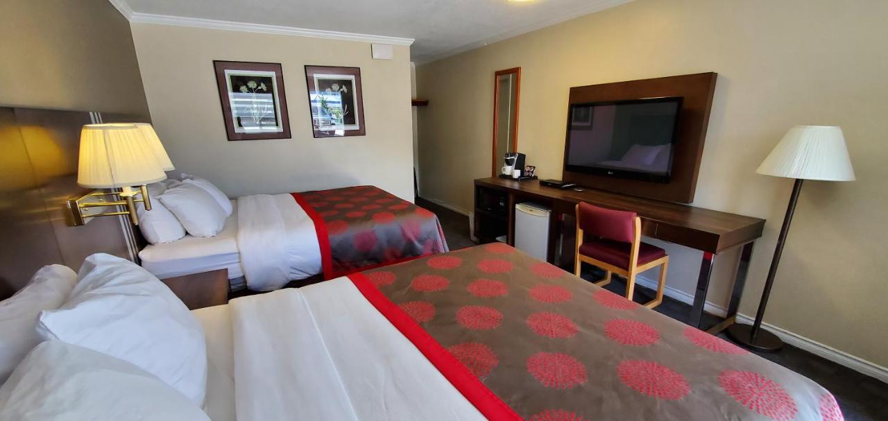 Grand Forks Inn Extérieur photo