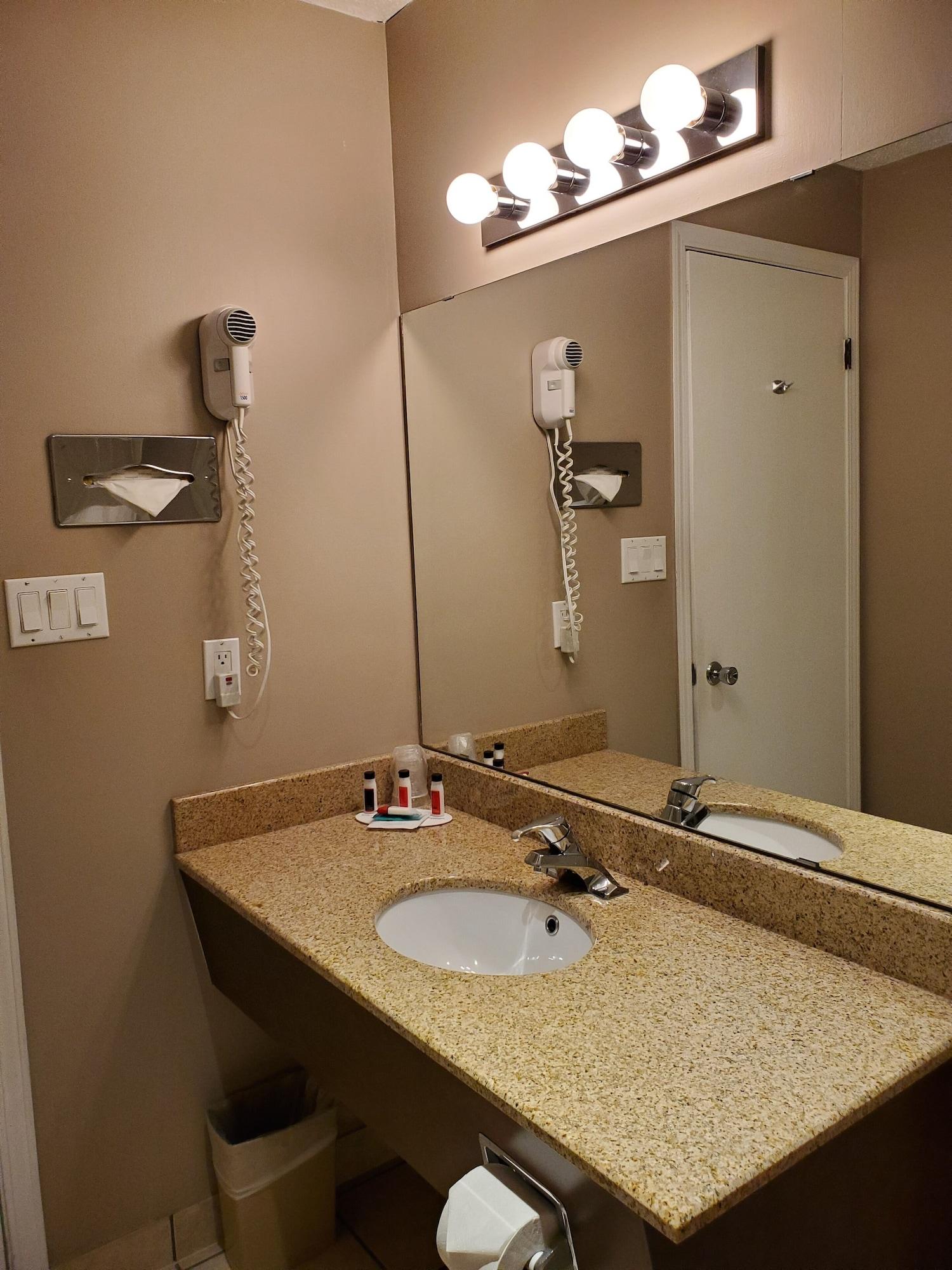 Grand Forks Inn Extérieur photo